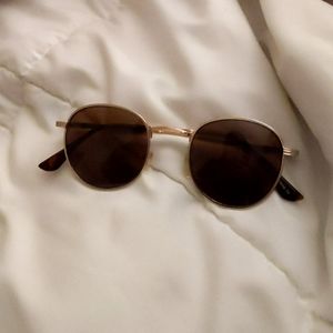 Steve Madden Round Sunglasses